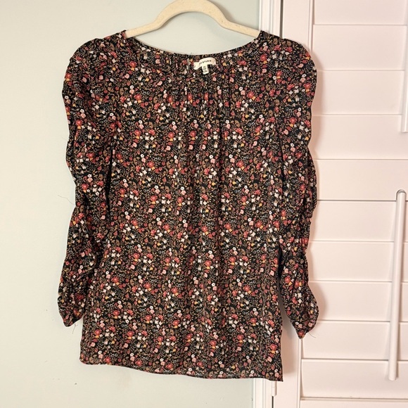 Max Studio Tops - Max Studio Floral Long Sleeve Blouse Size XS